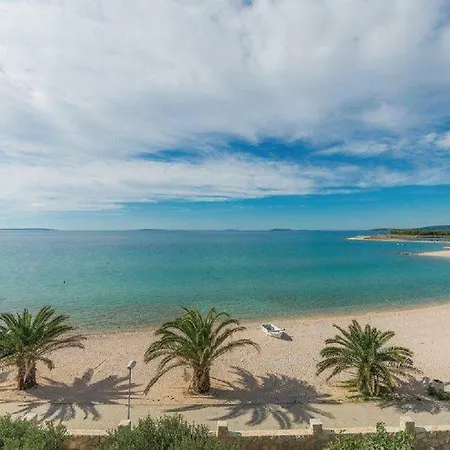 Marina & Luka Apartman Povljana