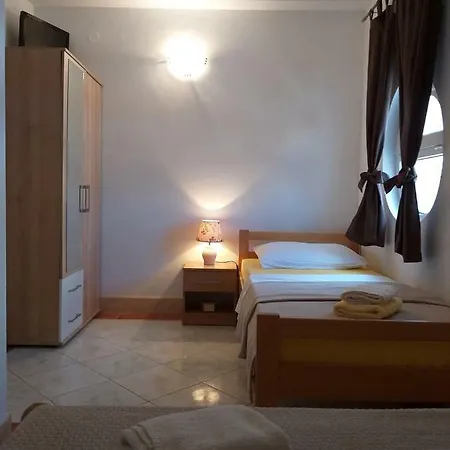 Marina & Luka Apartman